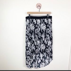 NWT Piphany Magnolia Hi Low Skirt Size Large